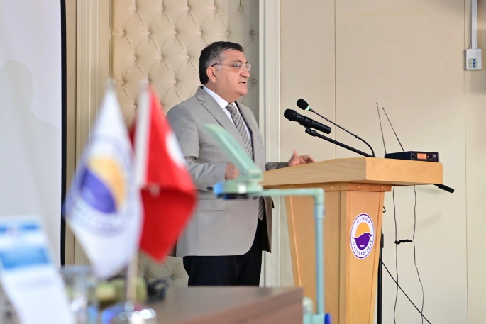 1.ULUSLARARASI GÜNCEL FEN VE UYGULAMALI ARAŞTIRMALAR SEMPOZYUMU BAŞLADI