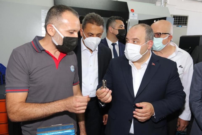 O BİR DURAĞANLI...