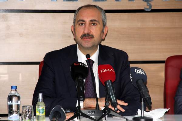 BAKAN GÜL SİNOP’TA ; ‘' SİNOP GELİŞTİKÇE  ADLİYE YETERSİZ KALDI’’