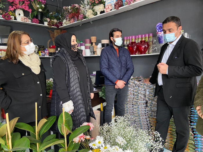HER İLÇE YAPMIŞ, DURAĞAN BAKMIŞ...