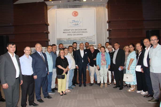 Sindef Genel Başkanı Hasan Dalkıran Tarihi Meclis Toplantısında Onurlandırıldı