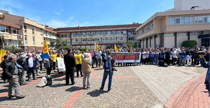 SİNOP’TA, EĞİTİM SENDİKALARI, ÖLDÜRÜLEN OKUL MÜDÜRÜ OKTUGAN İÇİN BASIN AÇIKLAMASI DÜZENLEDİ!